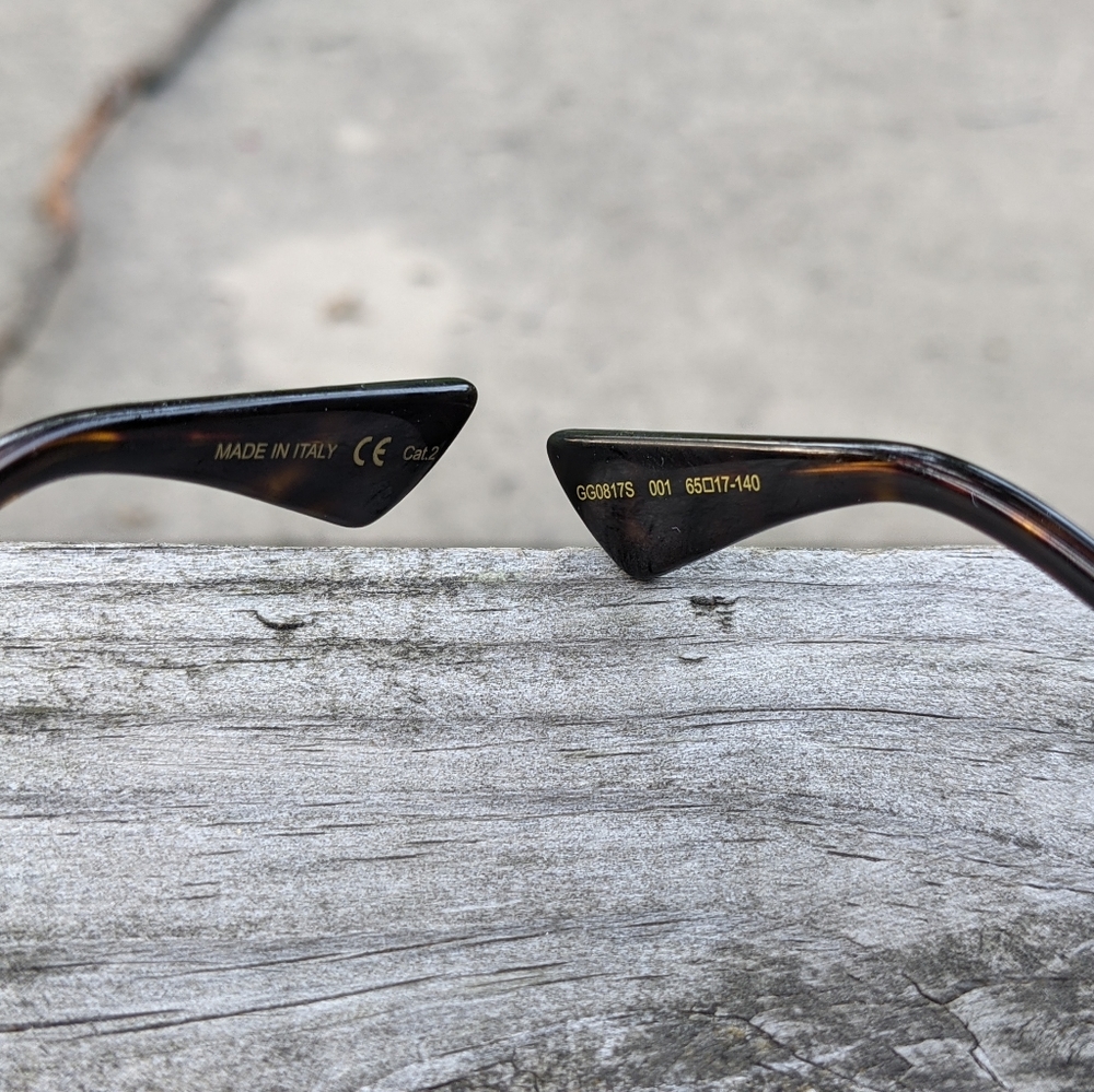 Gucci Sunglasses - Picture 2 of 4